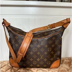 Louis Vuitton Boulogne 30 Shoulder Bag Monogram